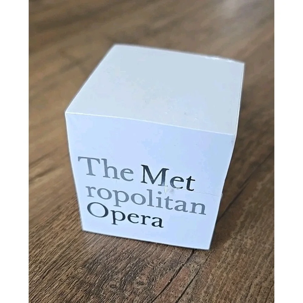 The Metropolitan Opera Note Cube asi/74357 USA 2